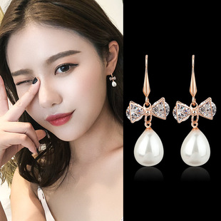 哎呀呀耳环女蝴蝶结珍珠耳钉不易掉色水滴优雅大方素雅职业装耳坠
