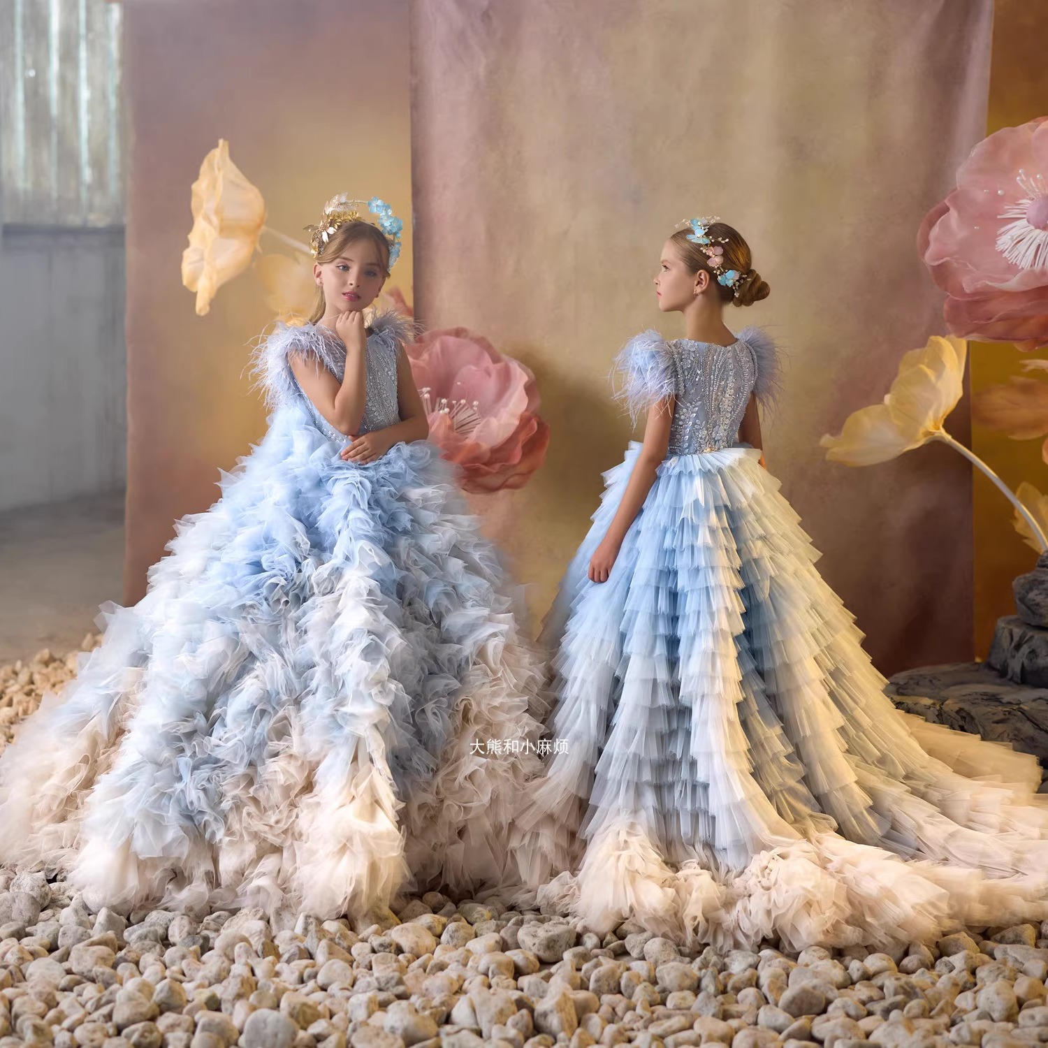 大熊家 乌克兰设计师手工定制礼服薄纱碎钻拖尾亲子礼服