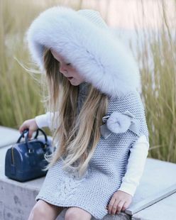 现货 大熊家 MILOVES正品授权女童针织斗篷毛领毛衣外套