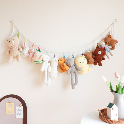 儿童房上墙毛绒玩具收纳挂绳