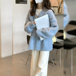 2025新款 v领奶蓝色软糯麻花毛衣女秋冬内搭慵懒风高级感宽松加厚