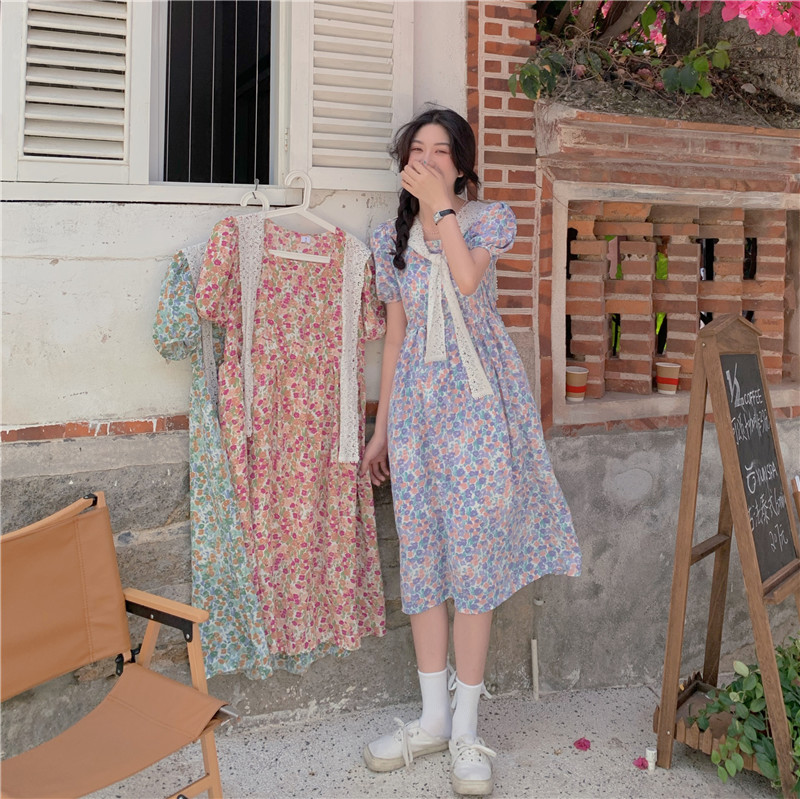 Real price real shot 2021 summer new retro French niche square collar Floral Dress + Lace Shawl