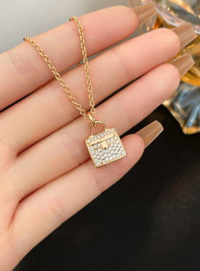 轻奢高级18K玫瑰金新款h康康包项链黄金彩金吊坠钻石锁骨链天花板