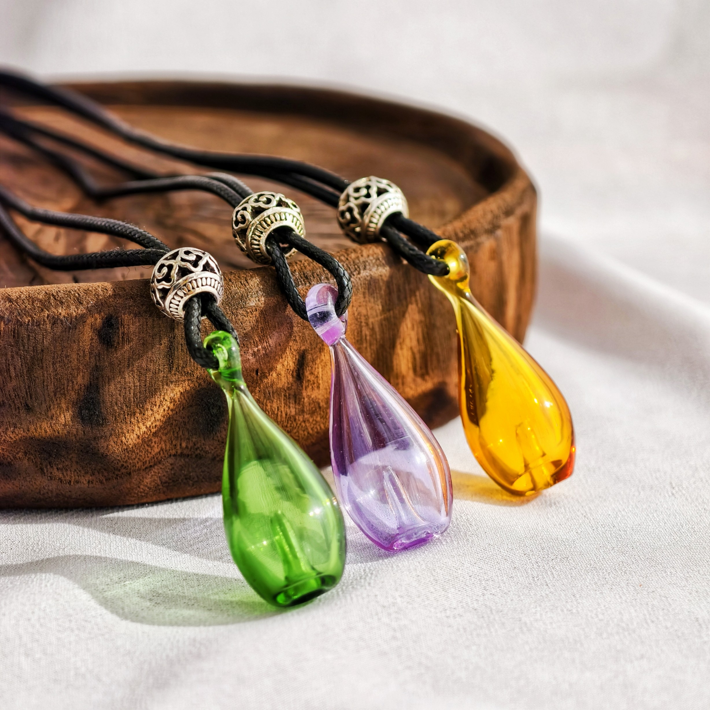 精油瓶挂件项链随身散香分装瓶带绳香薰香水瓶挂脖吊坠空瓶毛衣链