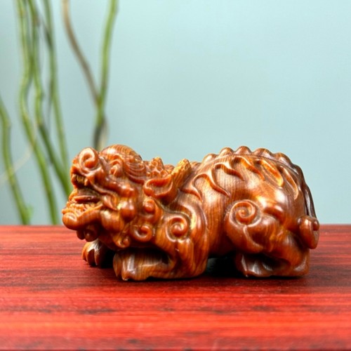 崖柏手把件手工雕刻招财貔貅挂件