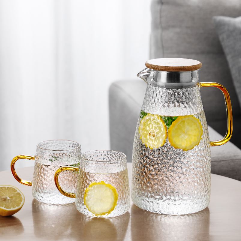 glass set use 4 juice beer glasses, milk drinking cups玻璃杯