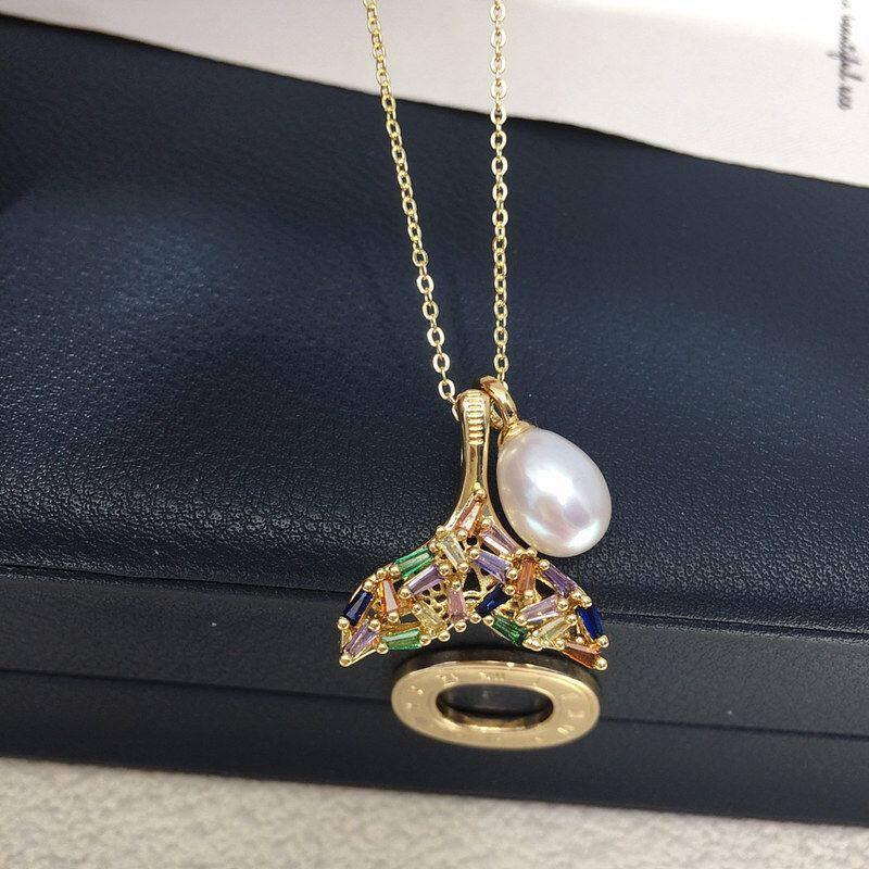 天然淡水米形珍珠吊坠鱼尾混彩锆石水滴吊坠个性时尚诸暨货源批发