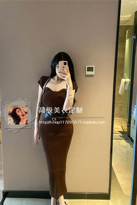 修身短袖针织辣妹方领裹胸包臀裙