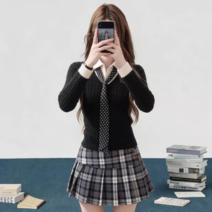 原创jk制服女秋冬黑色麻花针织长袖毛衣叠穿百褶格裙收腰洋气套装