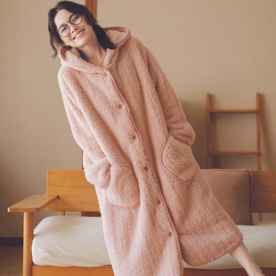 维多利亚珊瑚绒睡袍女款2025新款冬季加厚法兰绒连帽可外穿家居服