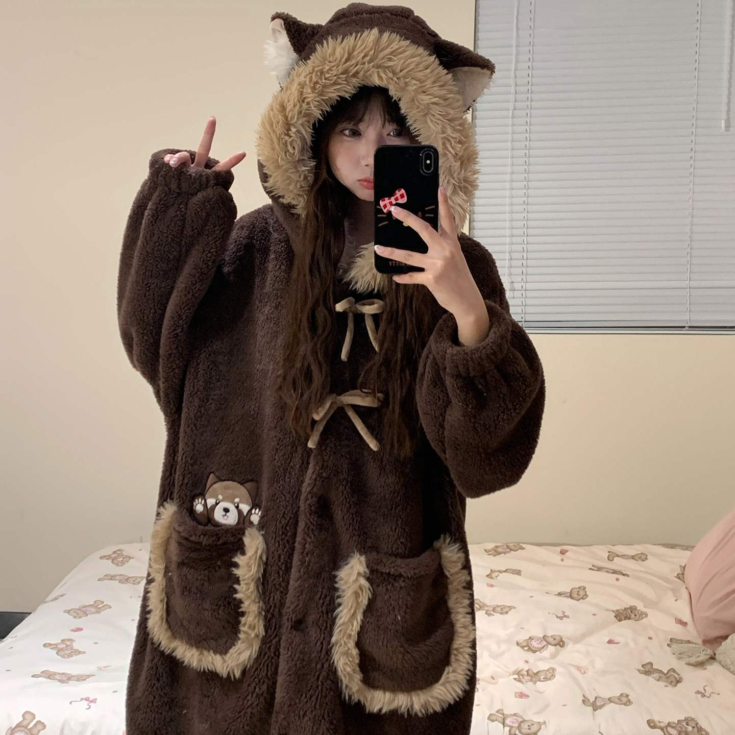 维多利亚可爱小熊猫珊瑚绒睡袍女款2025新款冬加厚连帽卡通家居服,女士内衣/男士内衣/家居服,睡袍/浴袍,淘宝优惠券,粉丝福利购,淘宝优惠卷