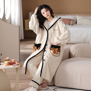 维多利亚珊瑚绒睡袍女款2025新款冬季加厚连帽法兰绒可外穿家居服