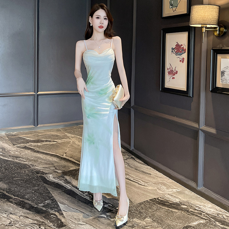 时尚性感吊带长裙开叉修身显瘦气质清新连衣裙优雅名媛轻奢长裙