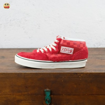 老万VANS Half Cab新年红色棋盘格男女中帮休闲板鞋VN000DZ3CIS