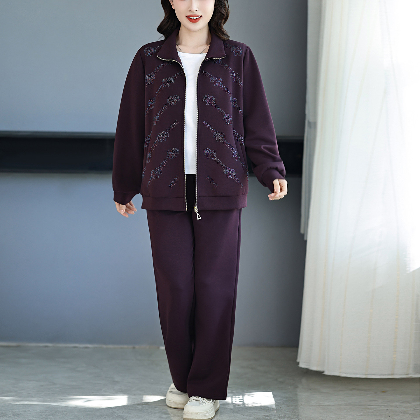 洋气妈妈套装春秋休闲运动服女200斤中老年胖太太两件套大码外穿