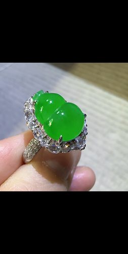天然缅甸翡翠A货葫芦戒指18金豪华镶嵌