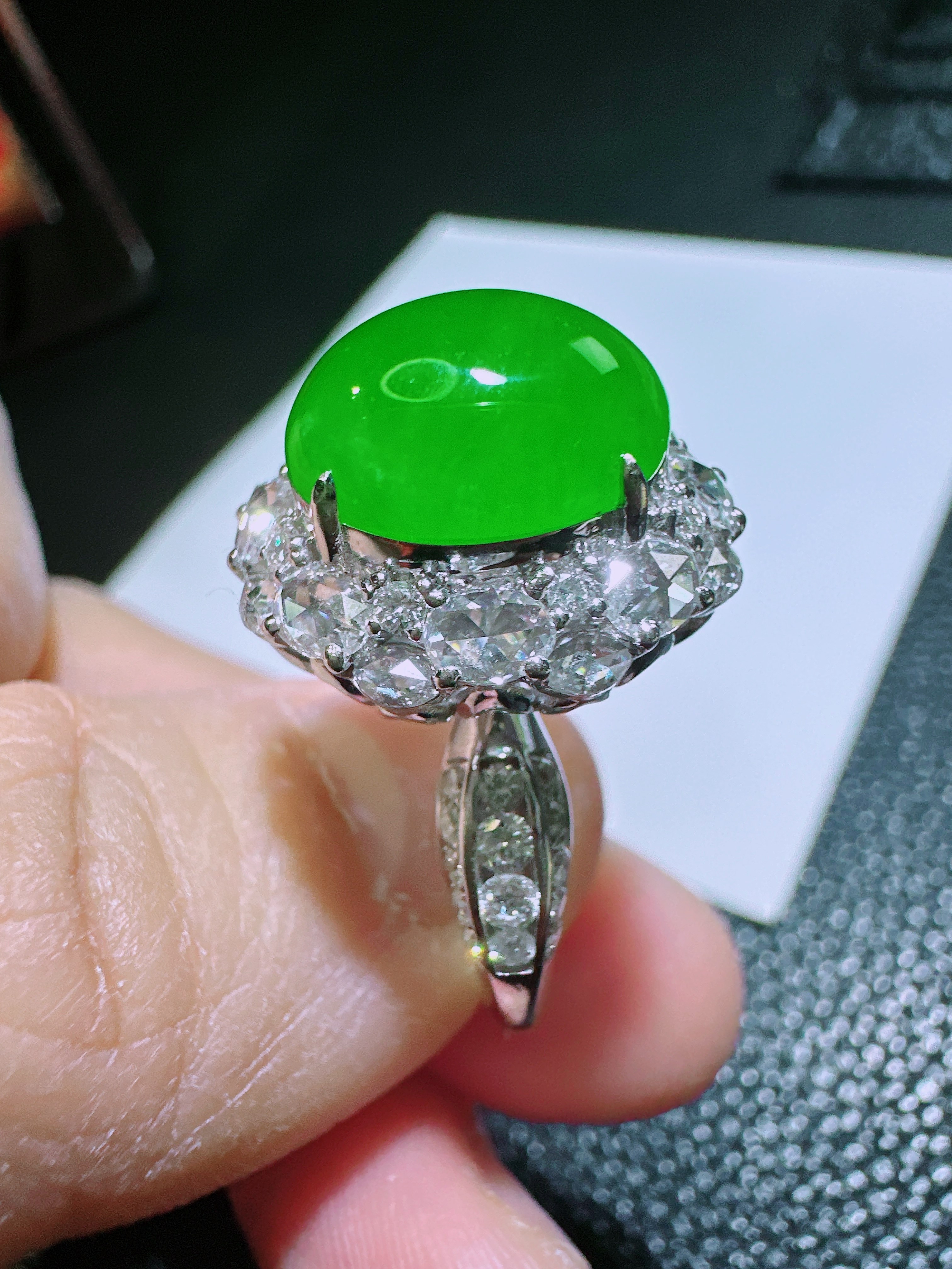 天然缅甸翡翠A货18k金南非钻正阳绿蛋面戒指,珠宝/钻石/翡翠,戒指/指环,淘宝优惠券,粉丝福利购,淘宝优惠卷