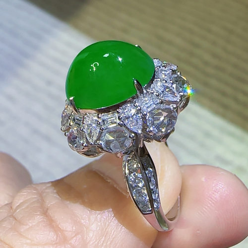 天然缅甸翡翠A货18k金南非钻豪华镶嵌鸽子蛋戒指