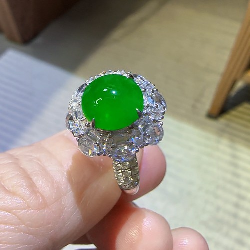 天然缅甸翡翠货18k金南非钻正阳绿蛋面戒指