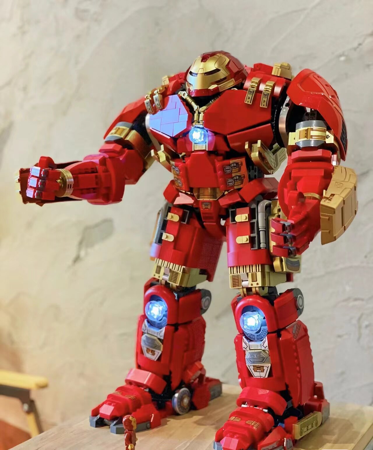 钢铁侠反浩克装甲高难度拼搭积木玩具中国积木国风潮玩系列k盒子