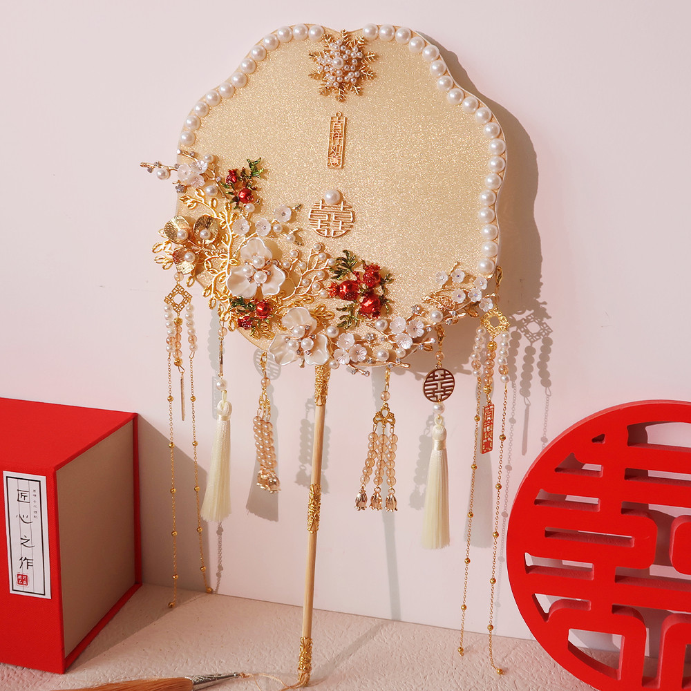 中式婚礼新娘结婚团扇高级手捧花图片