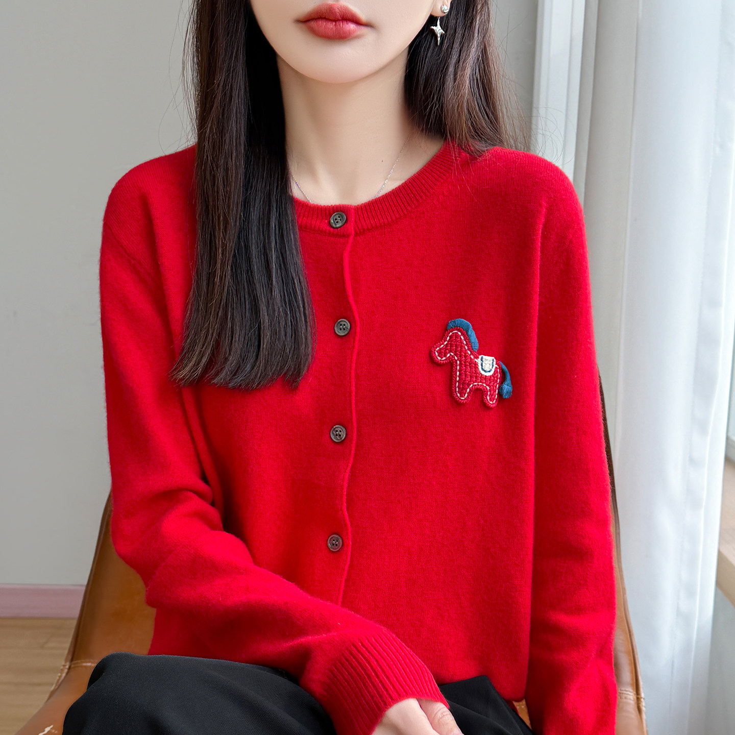 轻奢圆领小码针织开衫女宽松设计感毛衣外套时尚加厚软糯长袖上衣,女装/女士精品,毛针织衫,淘宝优惠券,粉丝福利购,淘宝优惠卷