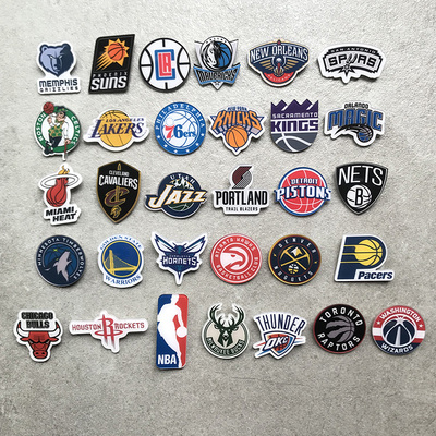 球队胸针独行侠雄鹿篮网骑士马刺公牛太阳热火掘金科比队徽章配饰