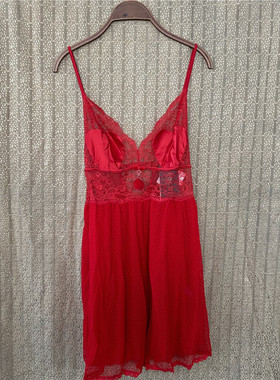 衣恋旗下EBLIN 专柜红色镂空蕾丝拼接性感舒适家居睡裙ECFL849081