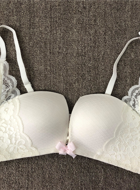 衣恋旗下body pops 象牙白AA4甜美刺绣蝴蝶结少女文胸BCBR824A51