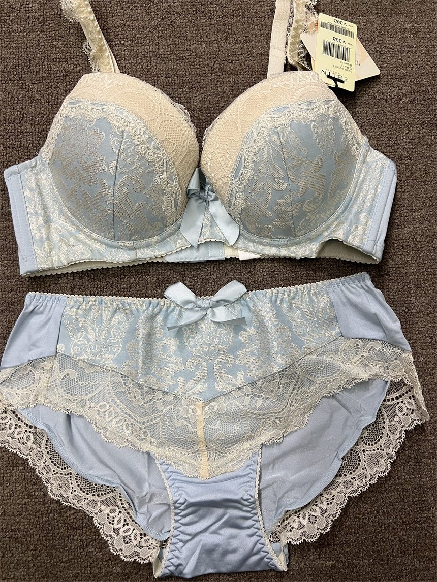 衣恋EBLIN蓝色S17宫廷重工系列精致聚拢女士文胸套装ECBR862021