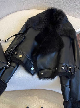 黑色皮毛一体外套女短款秋冬装新款加厚保暖机车服环保草草上衣
