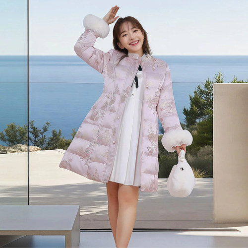 辣妈起义冬季大码加厚绣花棉服