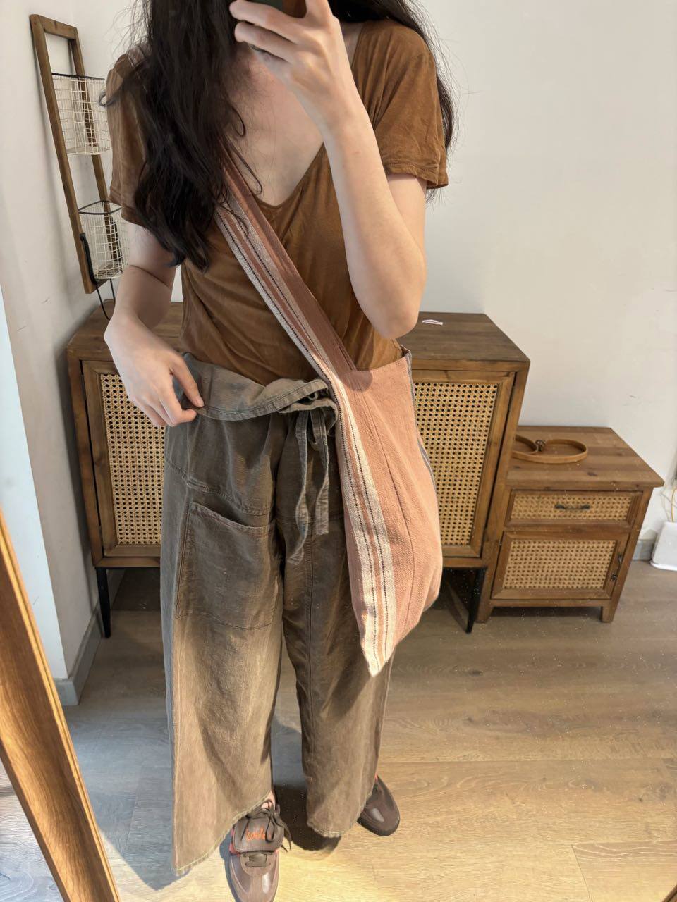 LittleChicThings定制面料文艺慵懒沙漠粉宽条纹单肩斜挎包
