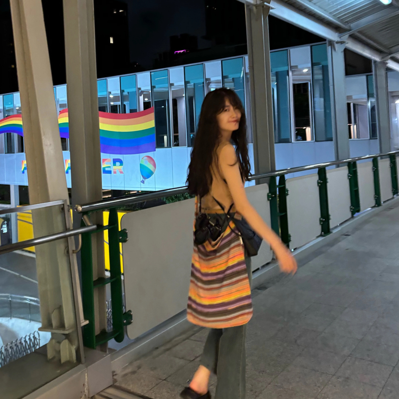 紫色彩条针织长肩带旅行斜挎包