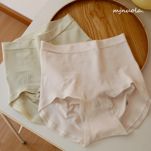 3D蜜桃臀高腰收腹三角内裤