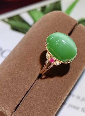 和田玉金镶玉戒指碧玉