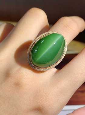 18k金绿老料碧玉天然和田玉蛋面