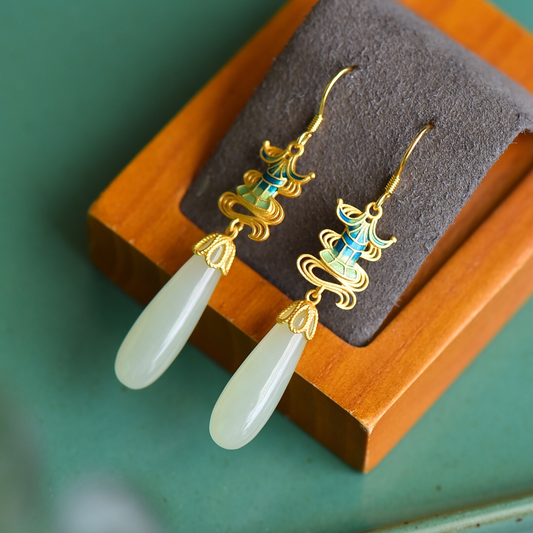 S925银镶和田玉宫阙耳环