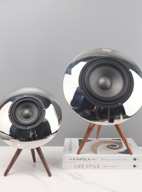 简约银色金属三脚蓝牙音响低音炮