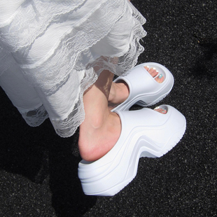 休闲增高8cm矮子乐拖鞋女简约风百搭网红夏季时尚外穿一字凉拖鞋