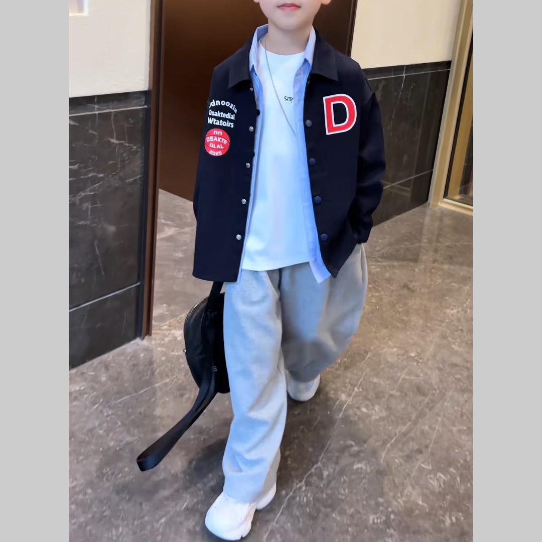 男童春秋季洋气假两件外套2026新款中大童韩版百搭拼接条纹夹克潮