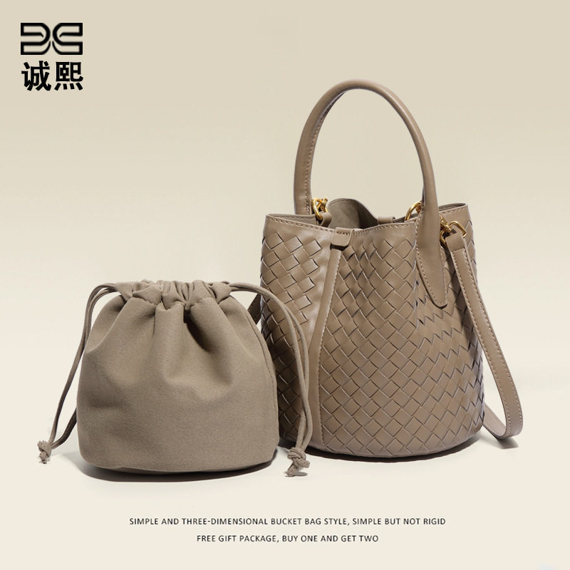 厂家新款手工编织包包潮流百搭纯色子母水桶包女士休闲单肩斜挎包,箱包皮具/热销女包/男包,单肩包,淘宝优惠券,粉丝福利购,淘宝优惠卷