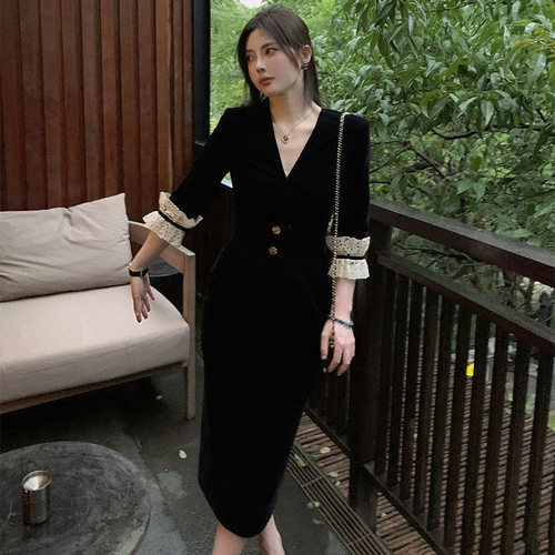 法式小香风连衣裙春季2024新款女感显瘦气质包臀黑色丝绒长裙女装