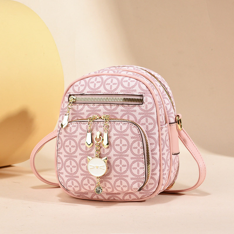 2024新款时尚压花潮流双肩背包个性洋气单肩斜跨小圆包包一件时尚,箱包皮具/热销女包/男包,单肩包,淘宝优惠券,粉丝福利购,淘宝优惠卷