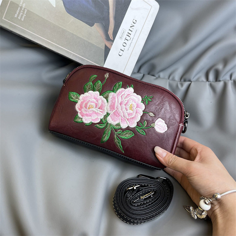 手机零钱包女民族风绣花中年妈妈包多隔层中国风单肩斜挎手拿包,箱包皮具/热销女包/男包,单肩包,淘宝优惠券,粉丝福利购,淘宝优惠卷