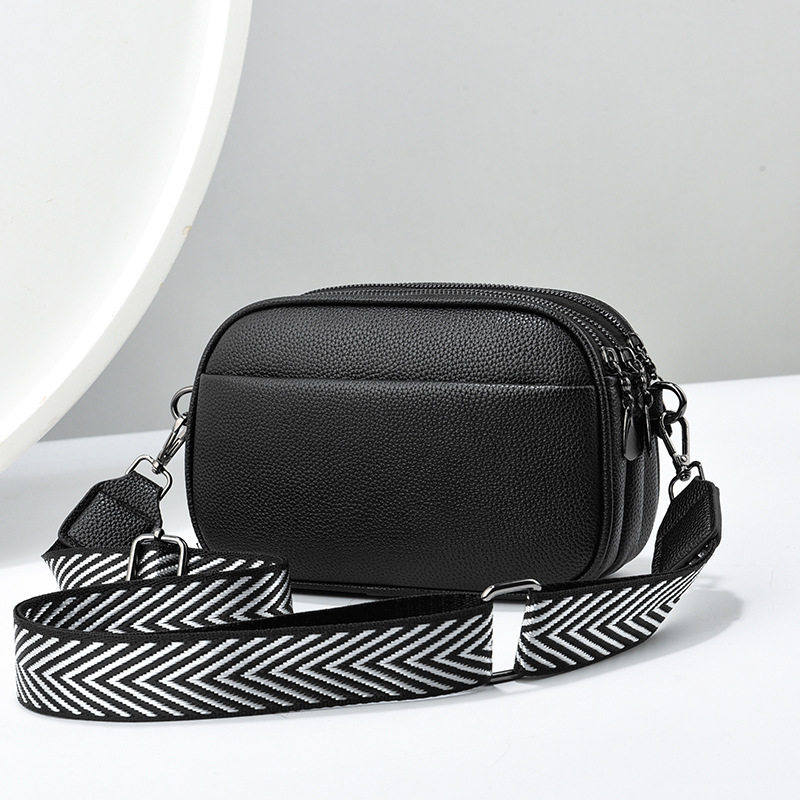 女2024冬季新款大容量多层软皮宽肩带单肩中年妈妈包斜挎小包时尚,箱包皮具/热销女包/男包,单肩包,淘宝优惠券,粉丝福利购,淘宝优惠卷