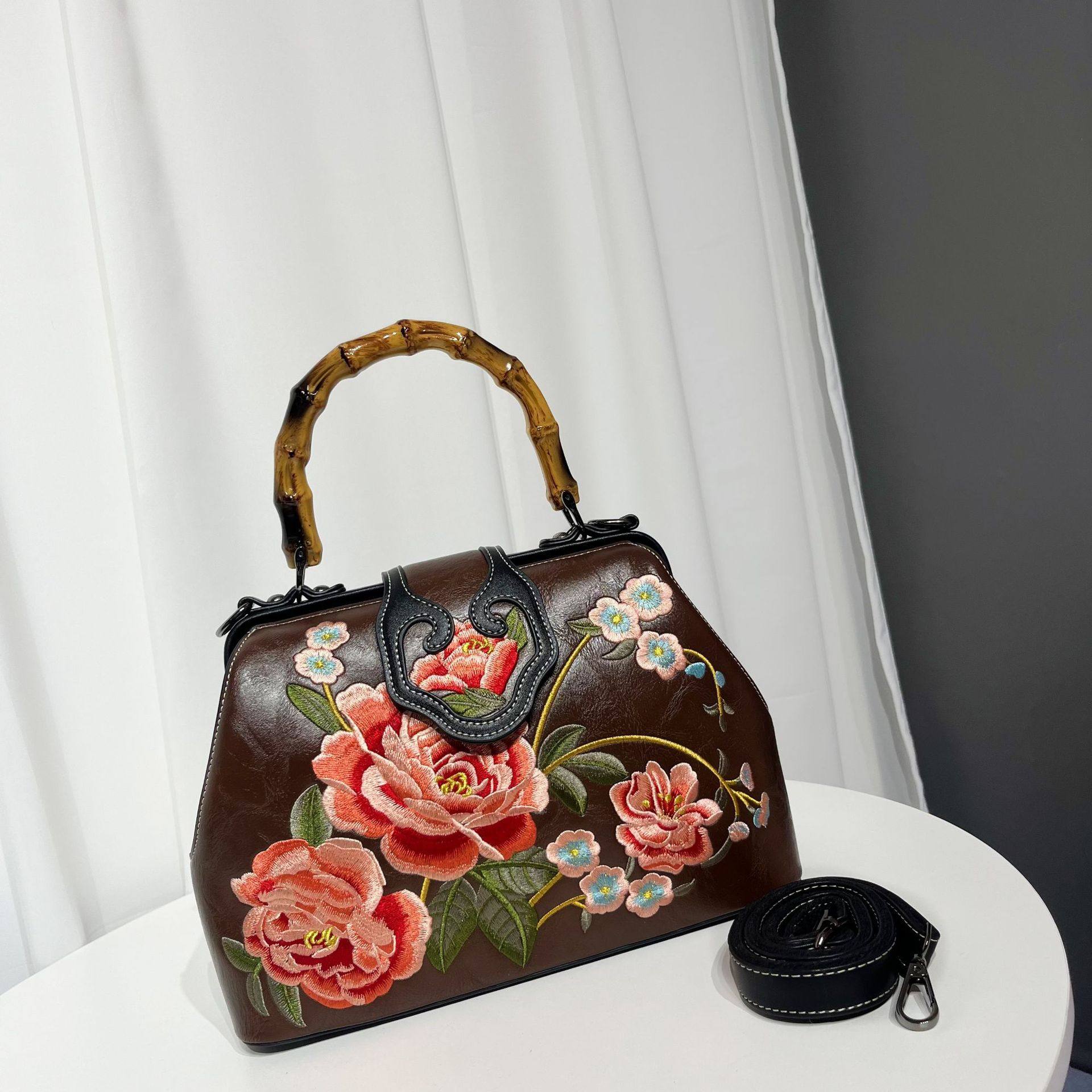 中国风包包女2025新款复古刺绣搭配旗袍手提包富贵斜挎单肩女包,箱包皮具/热销女包/男包,单肩包,淘宝优惠券,粉丝福利购,淘宝优惠卷