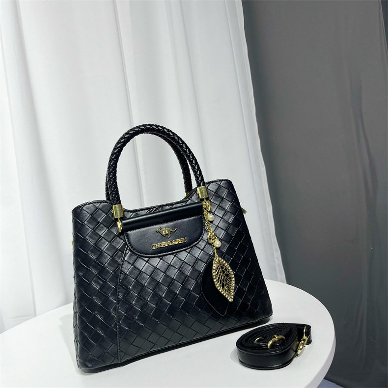 手提包压花质感外贸简约百搭单肩包编织休闲通勤女士大容量包包,箱包皮具/热销女包/男包,单肩包,淘宝优惠券,粉丝福利购,淘宝优惠卷