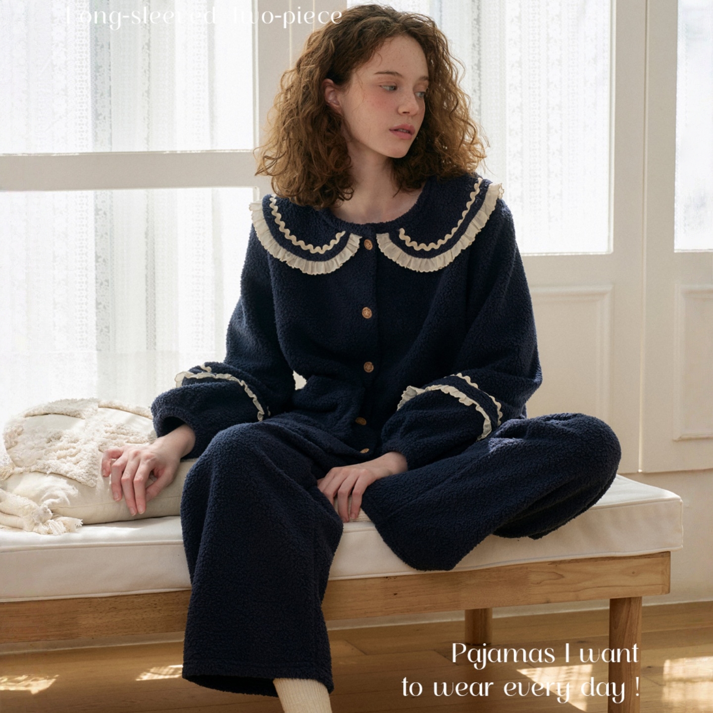 ULLALA韩国甜美娃娃领毛绒家居服