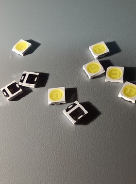 3030型号LED灯珠3V1瓦6V高亮白光发光二极管正白灯芯一瓦灯具配件